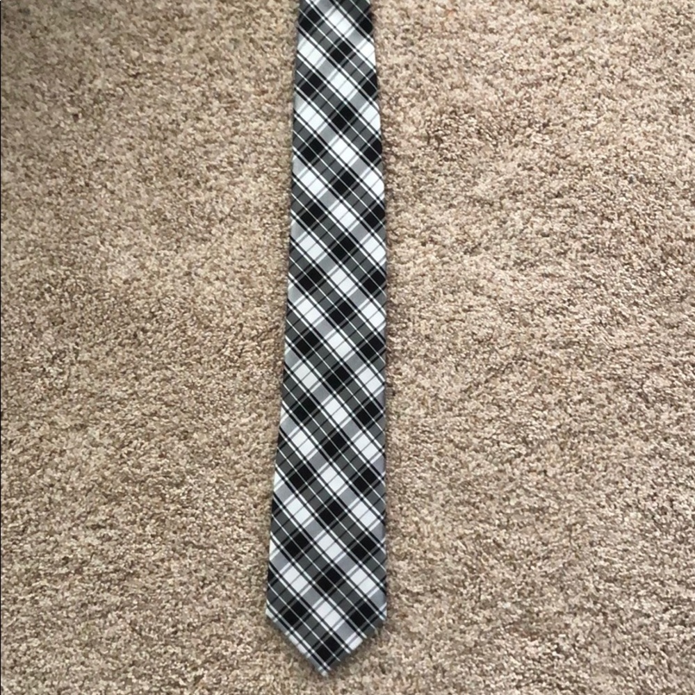 Black and White Tie